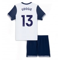 Camiseta Tottenham Hotspur Destiny Udogie #13 Primera Equipación Replica 2024-25 para niños mangas cortas (+ Pantalones cortos)